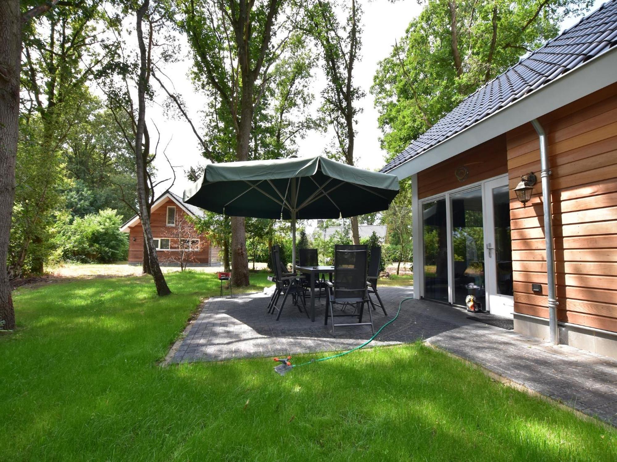 Chalet With Gorgeous View Of The Natural Surroundings Weerselo Eksteriør billede