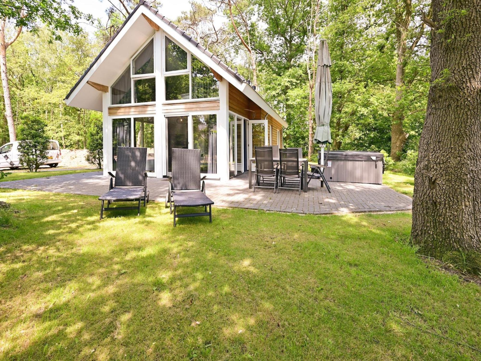 Chalet With Gorgeous View Of The Natural Surroundings Weerselo Eksteriør billede
