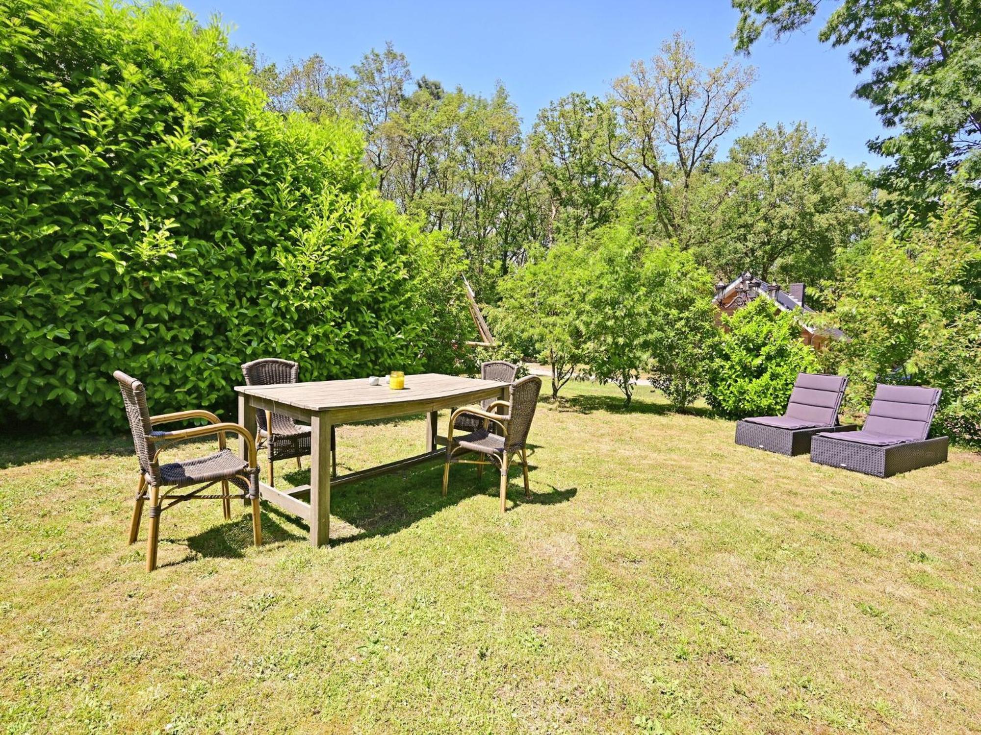 Chalet With Gorgeous View Of The Natural Surroundings Weerselo Eksteriør billede