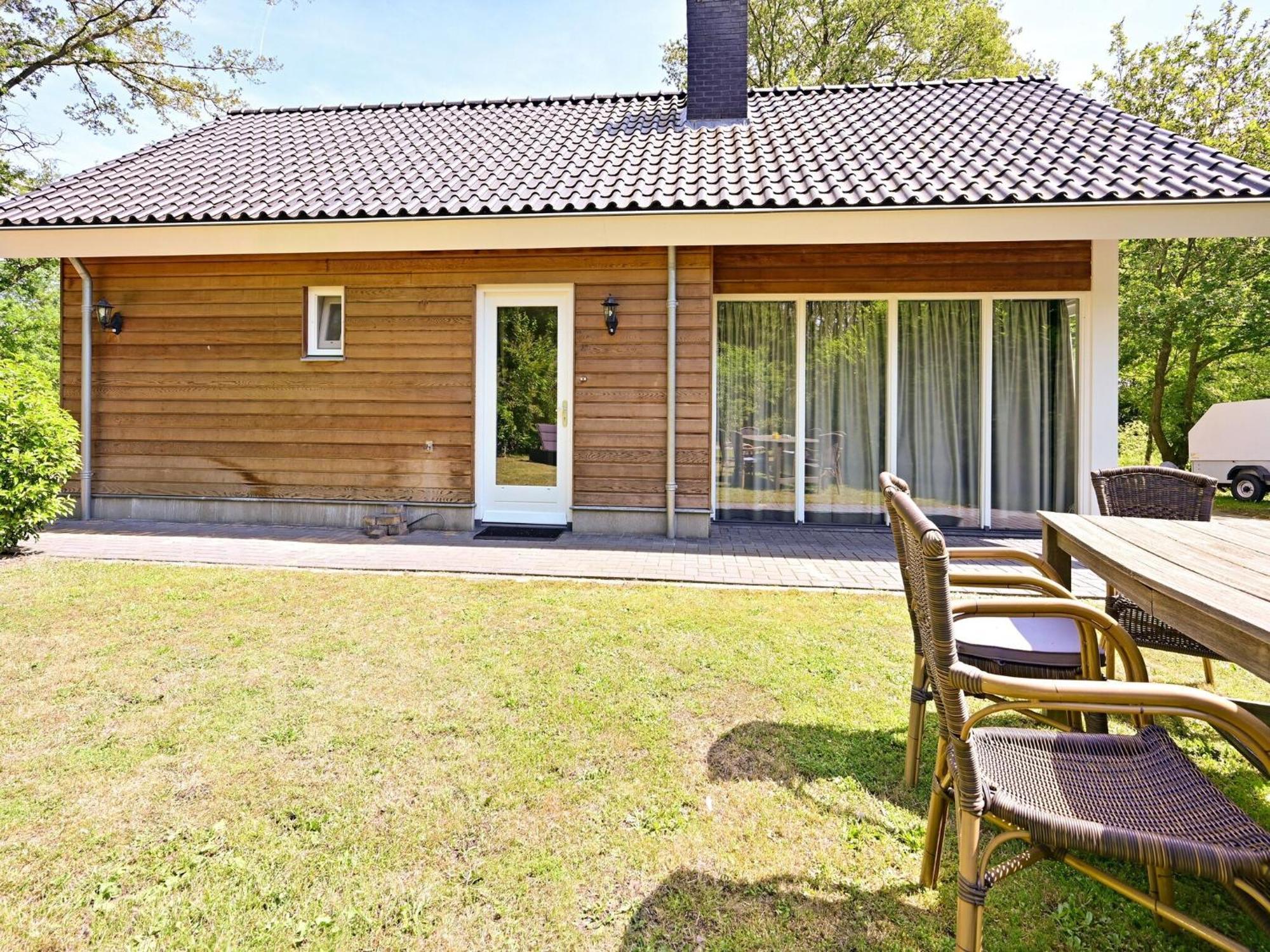 Chalet With Gorgeous View Of The Natural Surroundings Weerselo Eksteriør billede